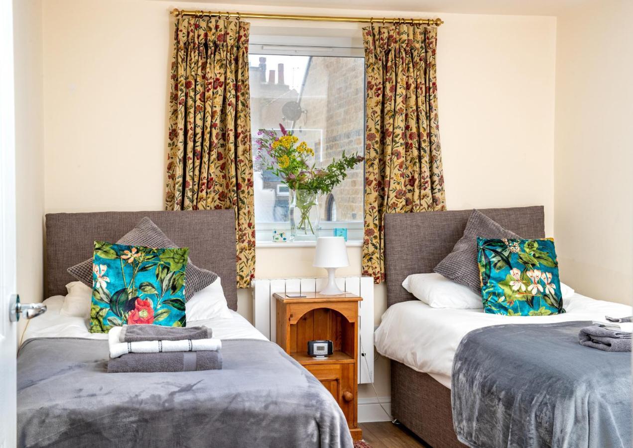 Finest Retreats - Number Seven * Skipton