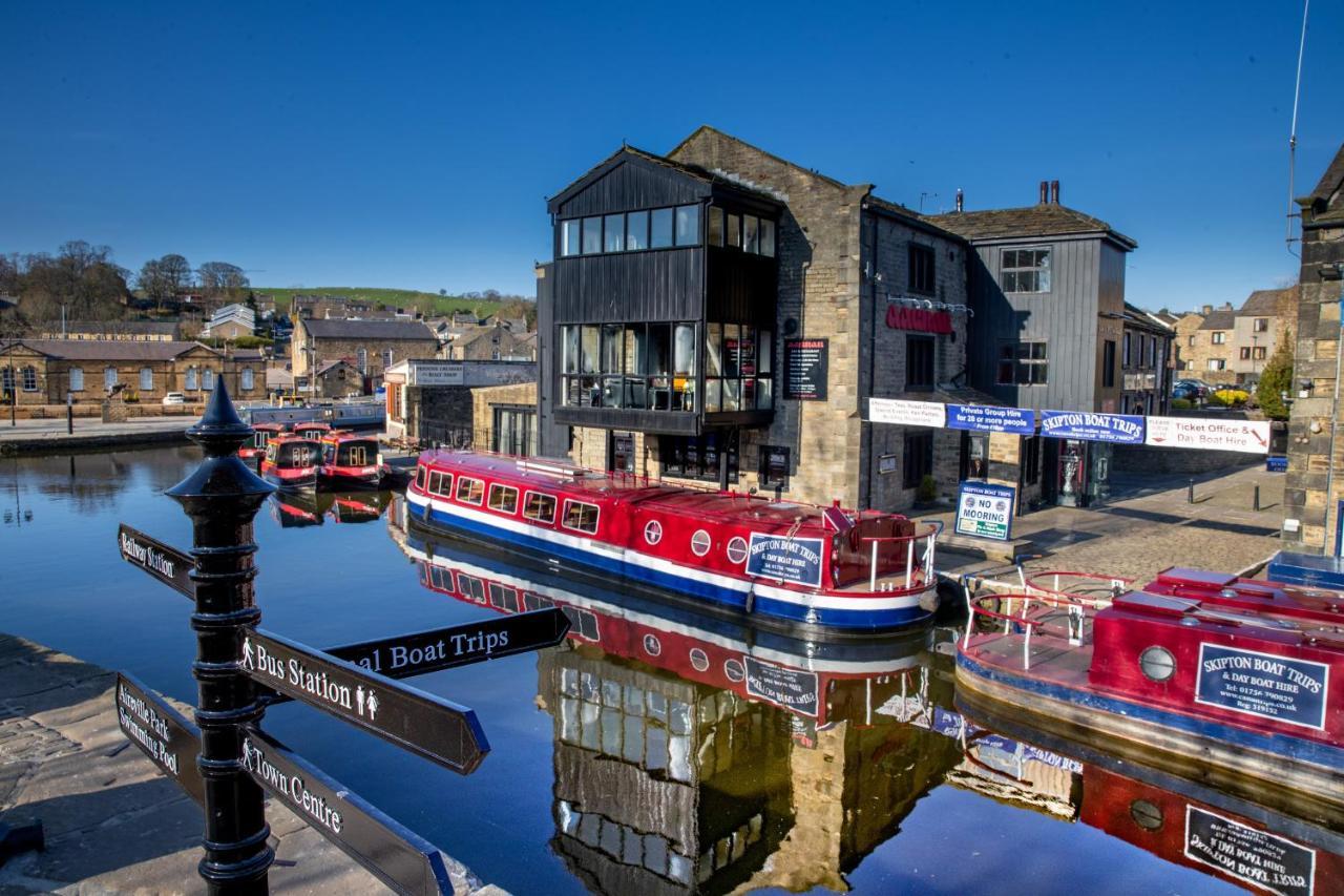 Finest Retreats - Number Seven * Skipton